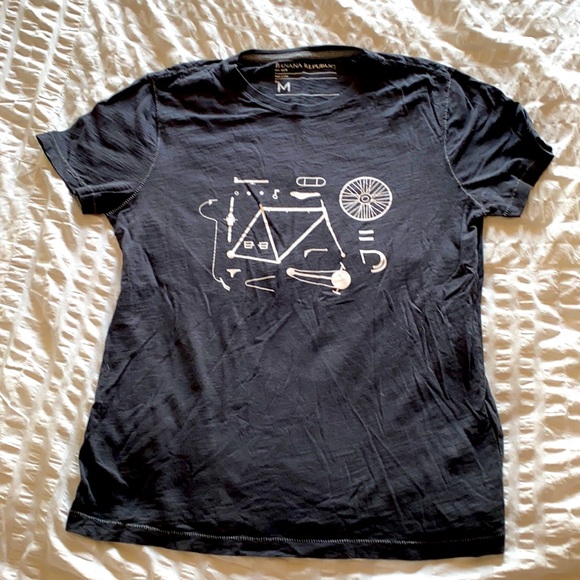 Banana Republic T-Shirt - Medium - Like New
